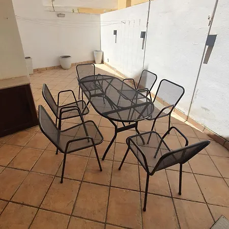 Large With Backyard Apartment *